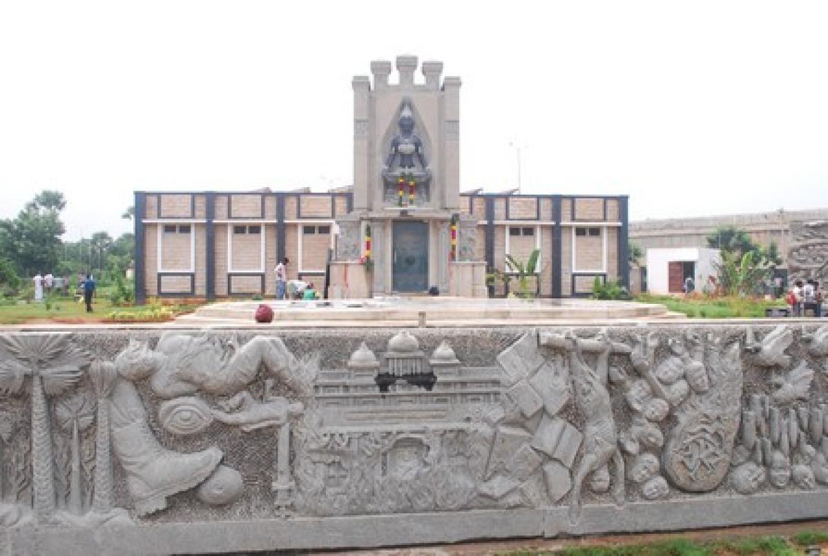 large.TamilGenocideMemorialinThanjavurdi