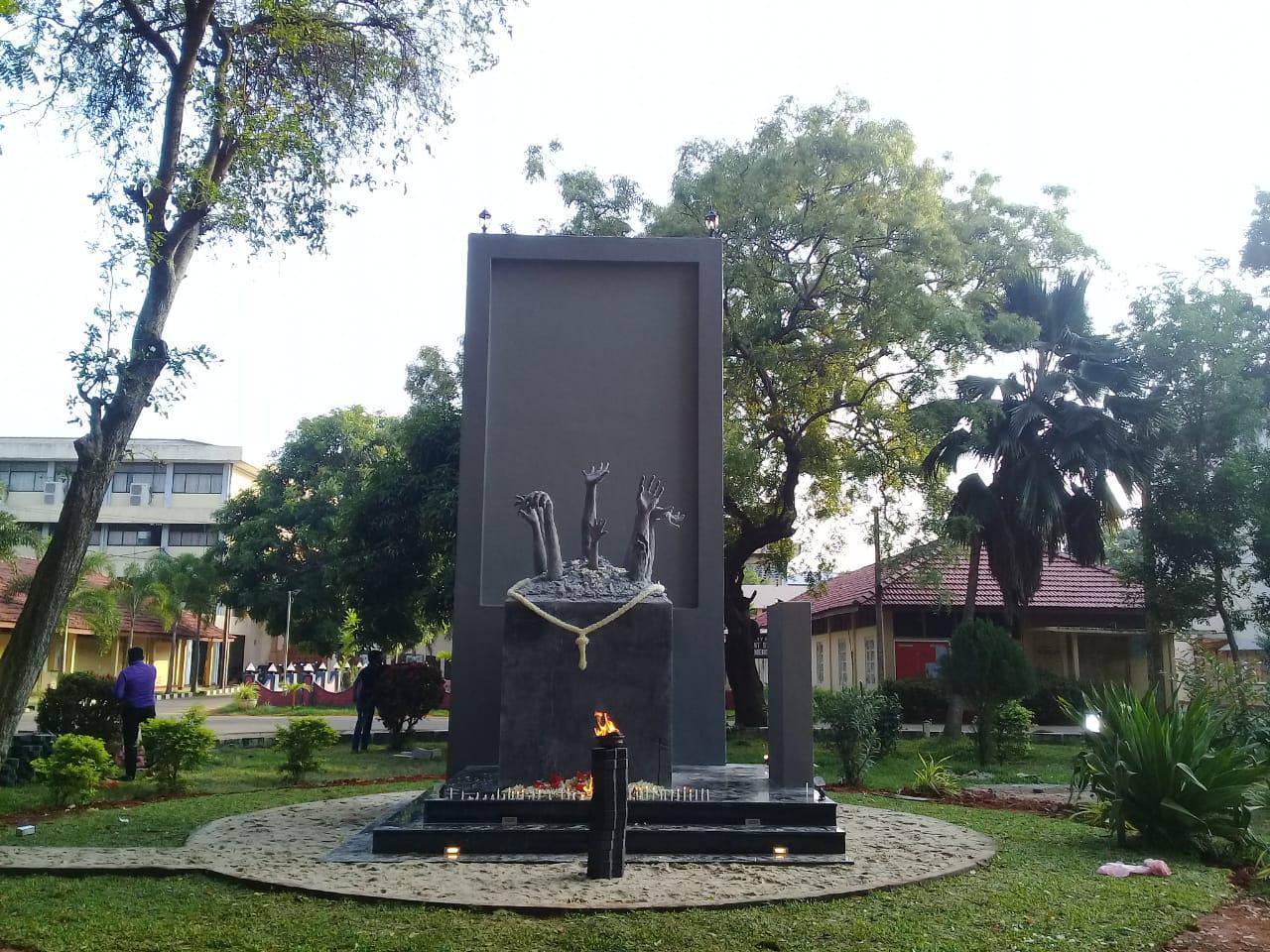 large.TamilGenocideMemorialinsidetheJaff