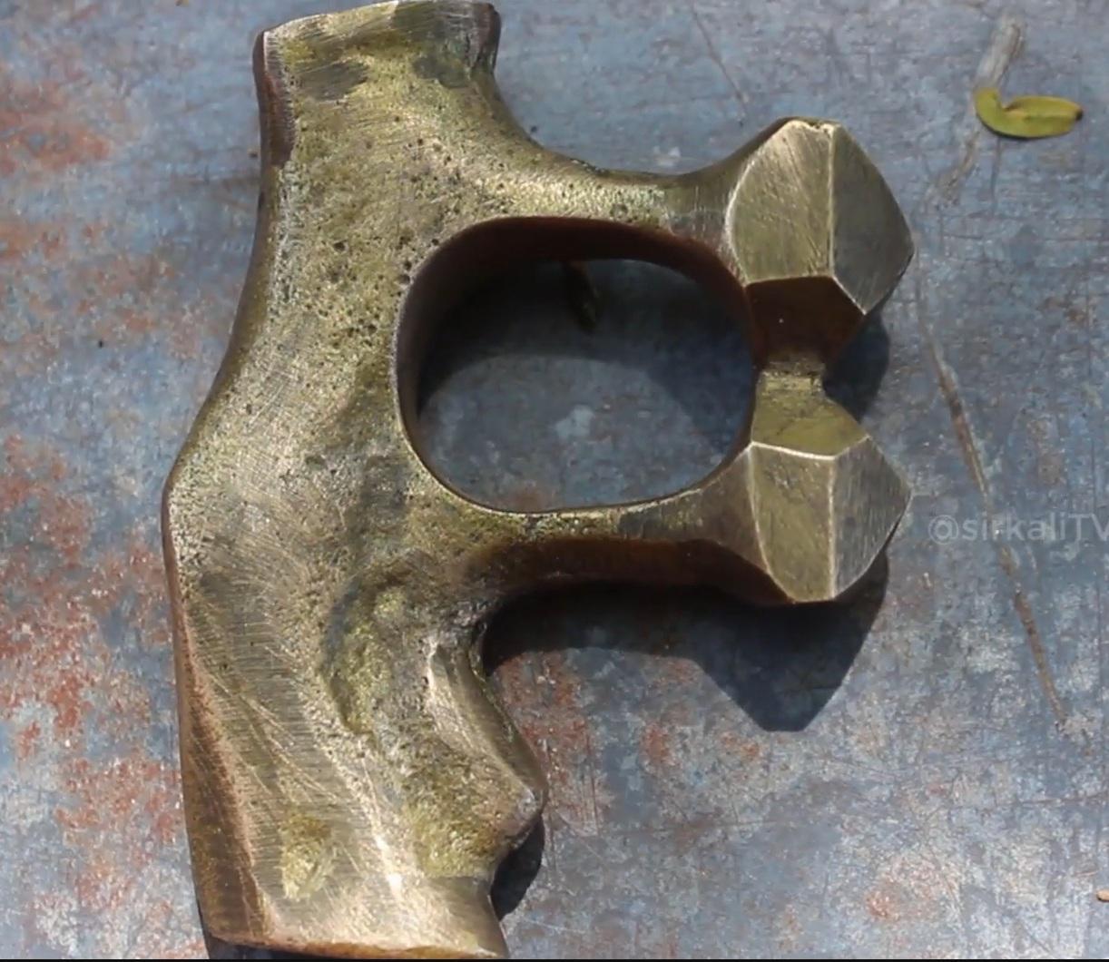 large.irumuzhi.jpg.42303ef968dcd7ea6059b