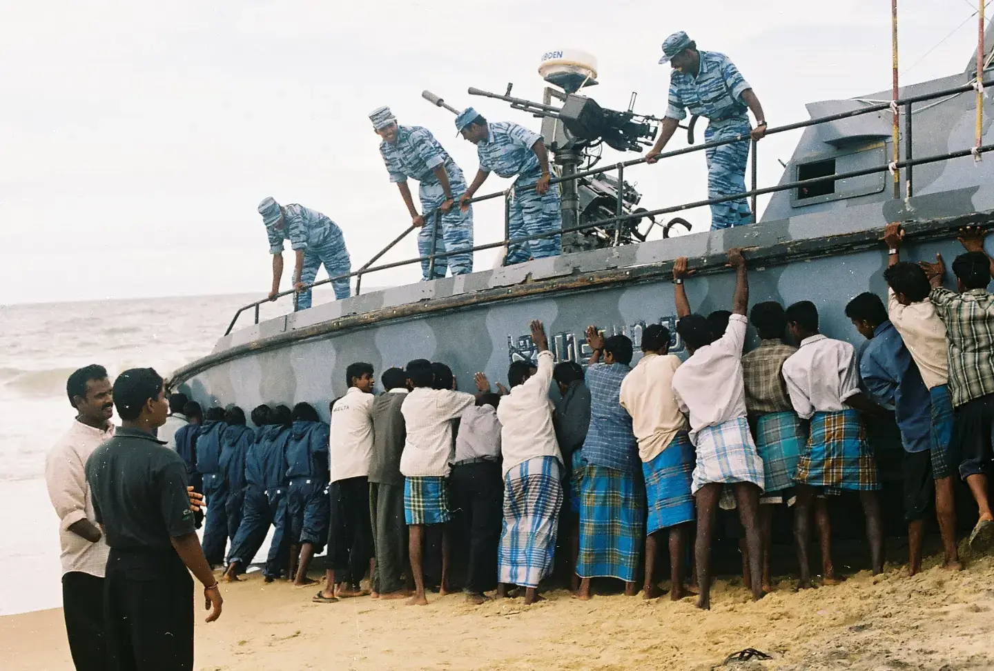 large.waveriderclassIndumathiboatofseati