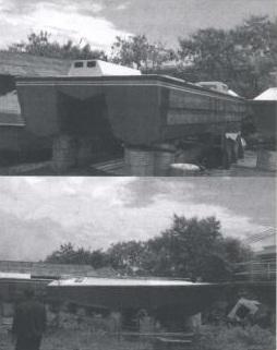 large.LTTEunderwaterbargecapturedfromafo