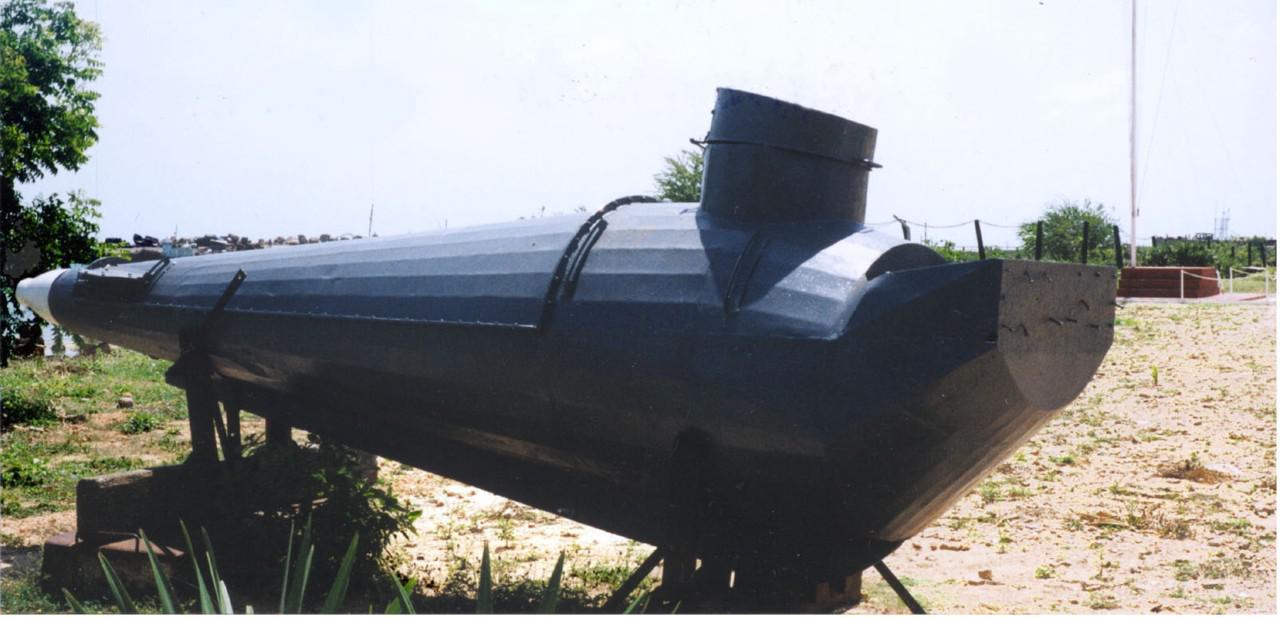 Sea Tigers ltte submarine from Thailand, 2000.jpeg
