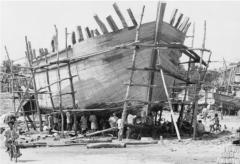 Modern Kotiya type boats in Cuddalore under construction Photo- L. Blue. | Kotiya is smaller than Thoni