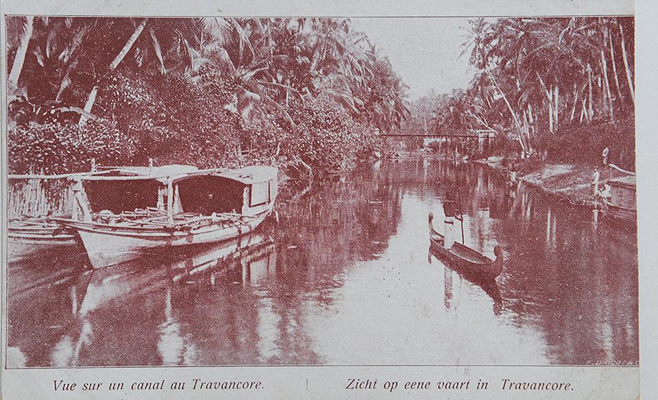 Kerala boats of backwater (2).jpg