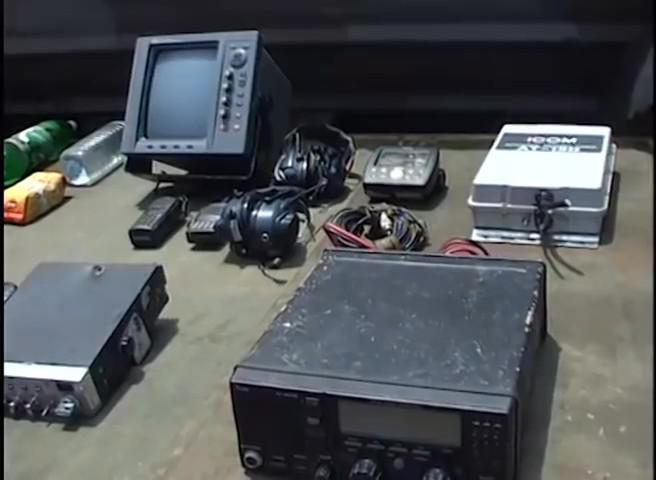 large.equipmentsfromtheWaveRiderclassInt