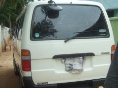 TMVP Tirukkovil White Van has no number plate Photo by Athula Vithanage.jpg
