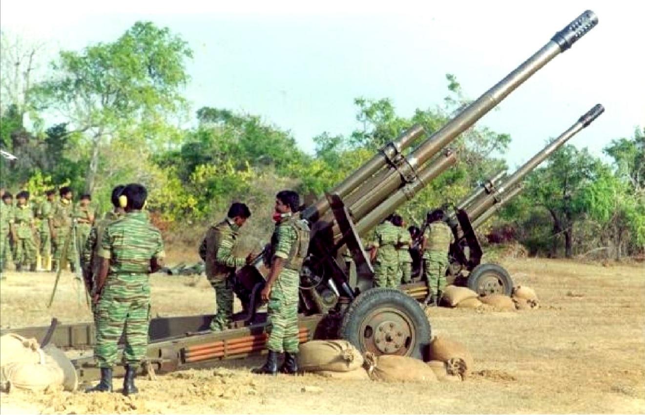 விடுதலைப்புலிகளின் 122 mm தெறோச்சி.jpg